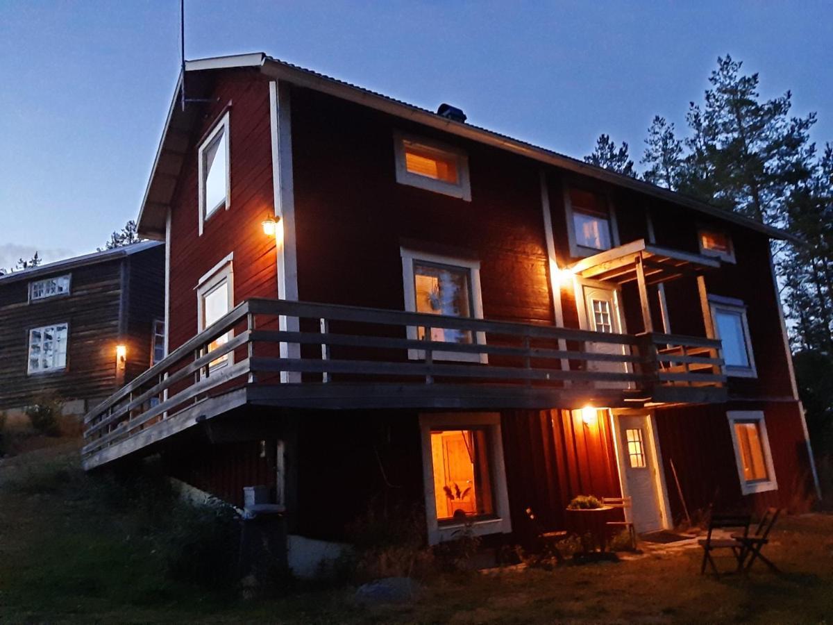 Kalix Riverside Inn, Farm Timbering Экстерьер фото