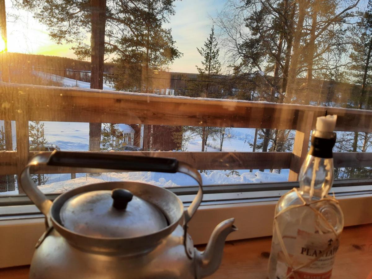 Kalix Riverside Inn, Farm Timbering Экстерьер фото