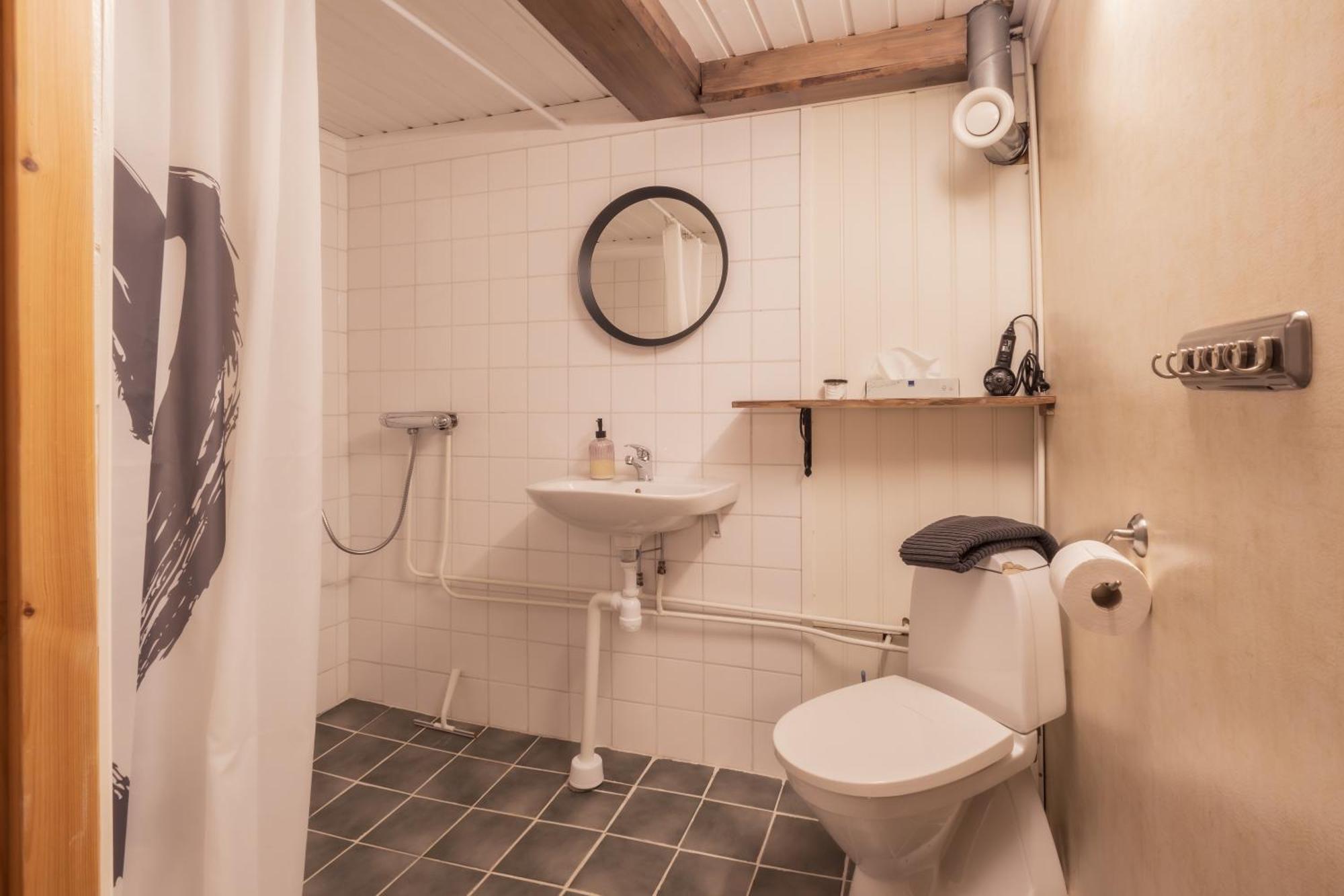 Kalix Riverside Inn, Farm Timbering Экстерьер фото